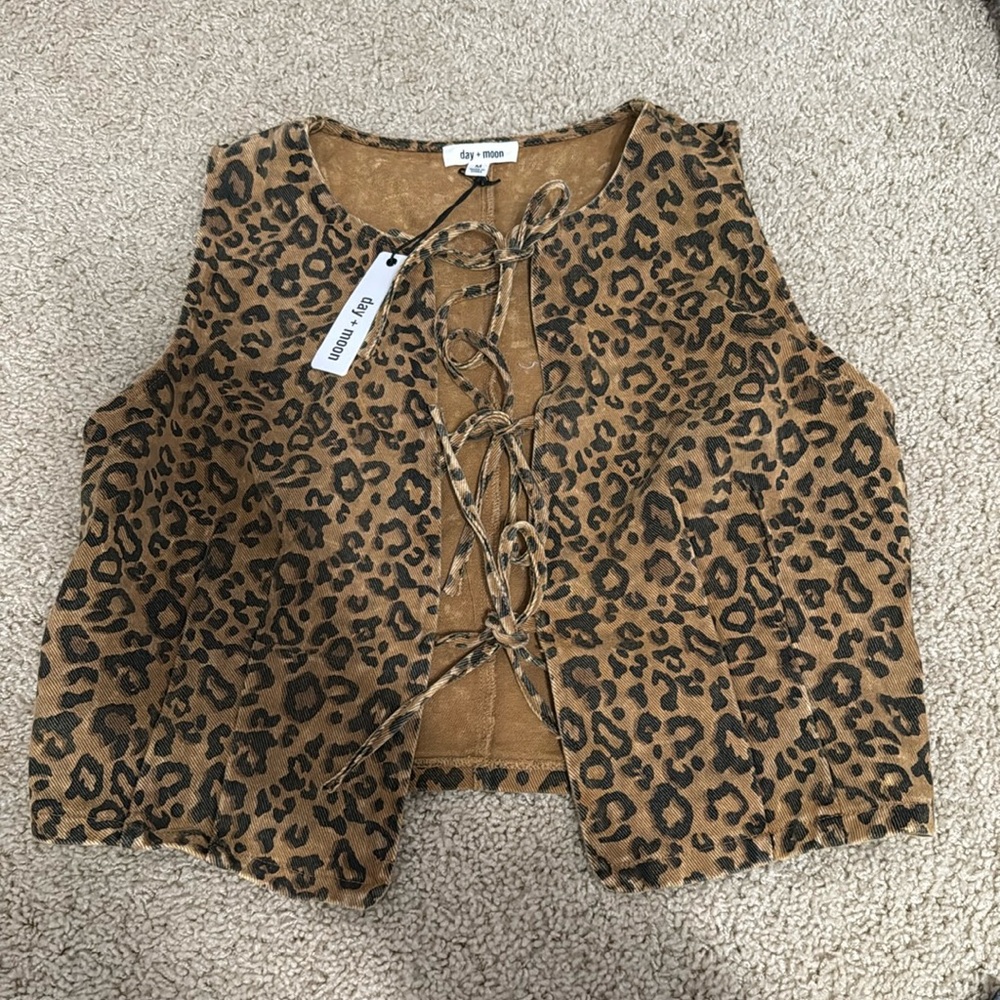 Denim Cheetah Print Tie Front Top/Vest